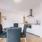 Fp By We Rent, Summercard Included Apartment
